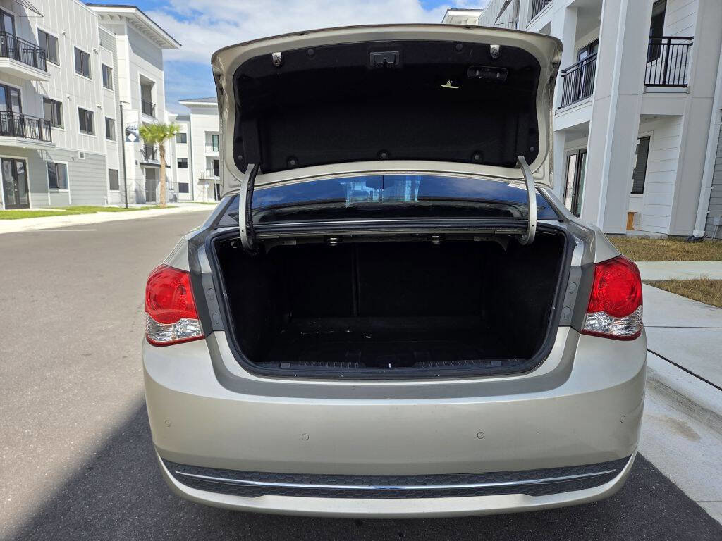 Used 2015 Chevrolet Cruze LTZ w/ Sun, Sound and Sport Package image 9