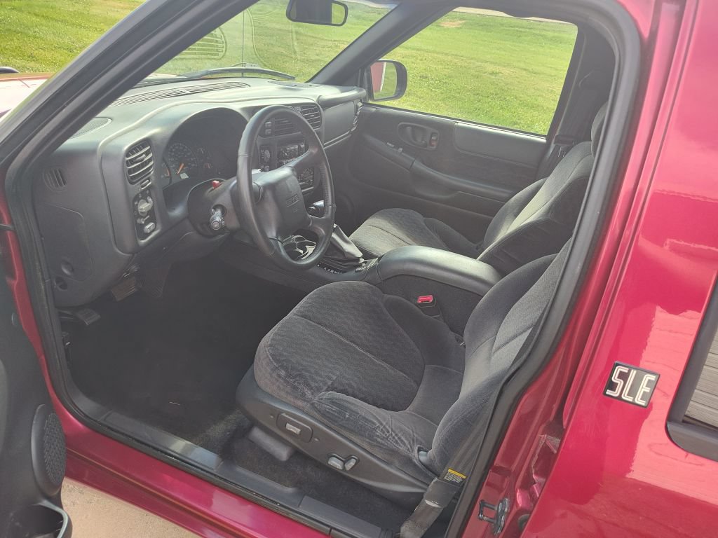 Used 2000 GMC Jimmy SLE AWD/4WD image 5