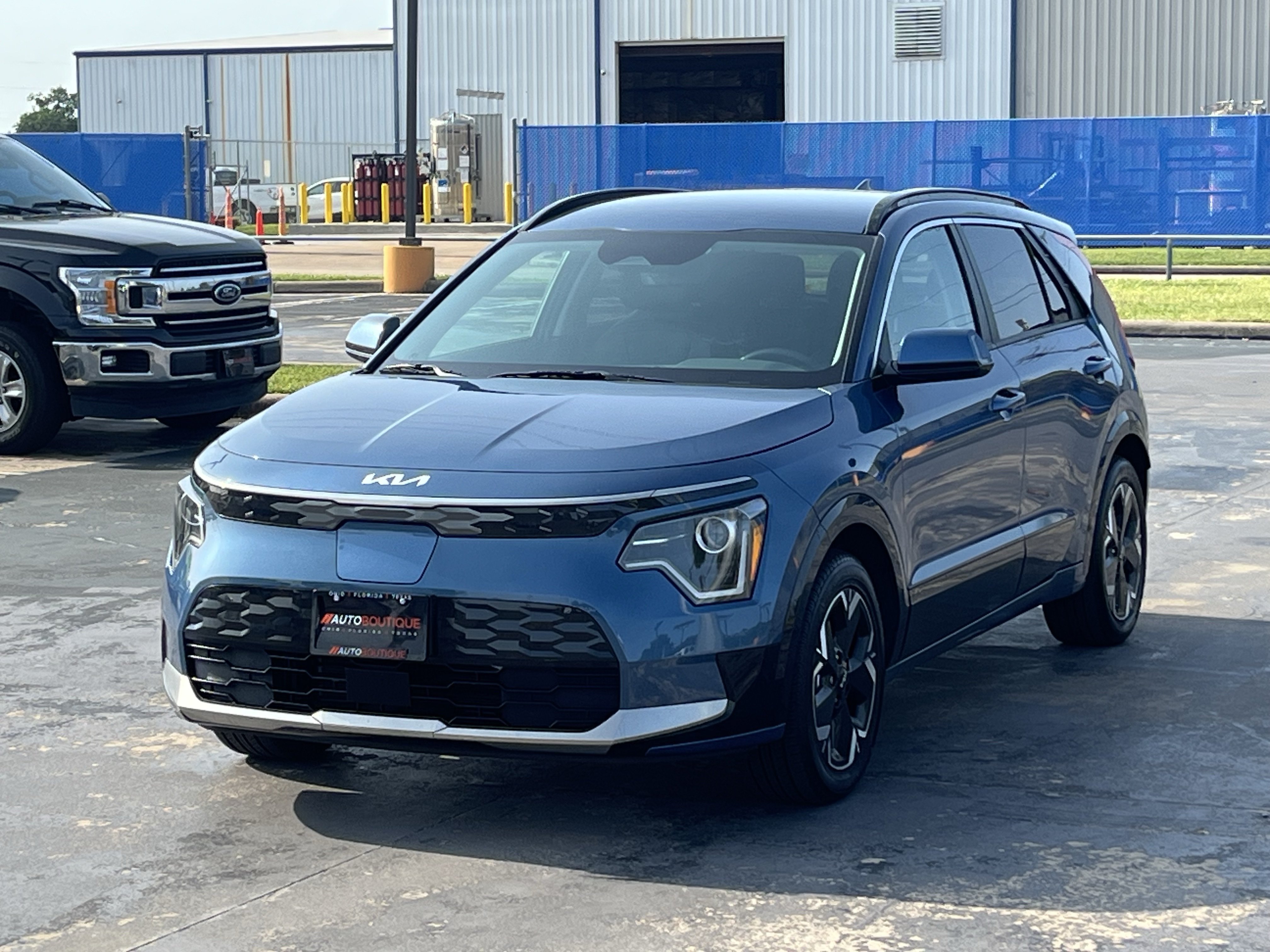Used 2023 Kia Niro Wind FWD image 3