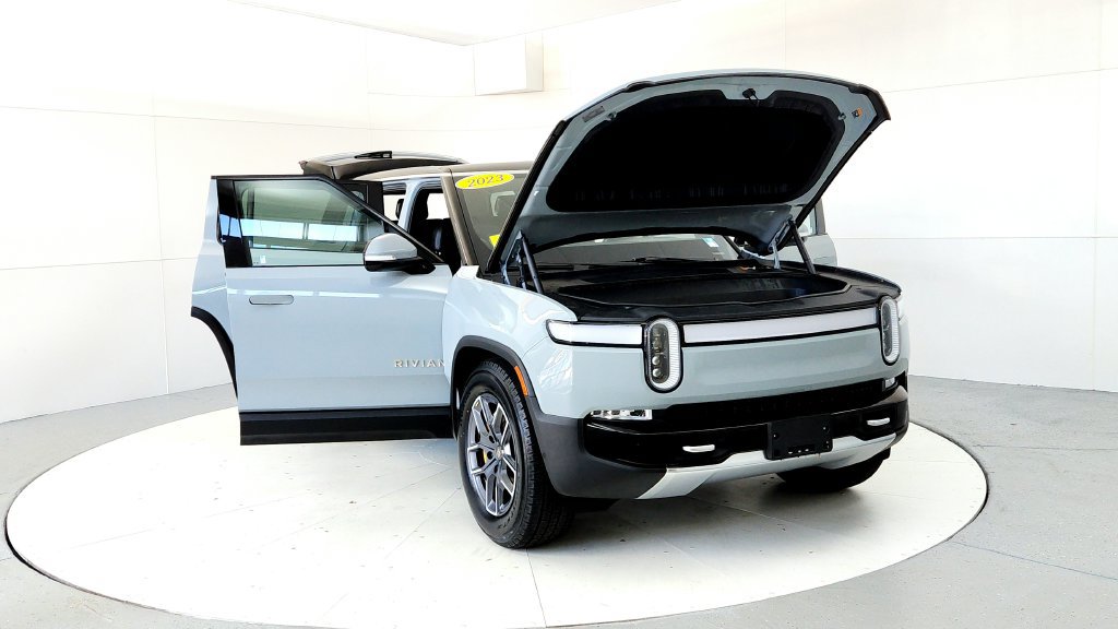 Used 2023 Rivian R1S Adventure Quad AWD/4WD image 9