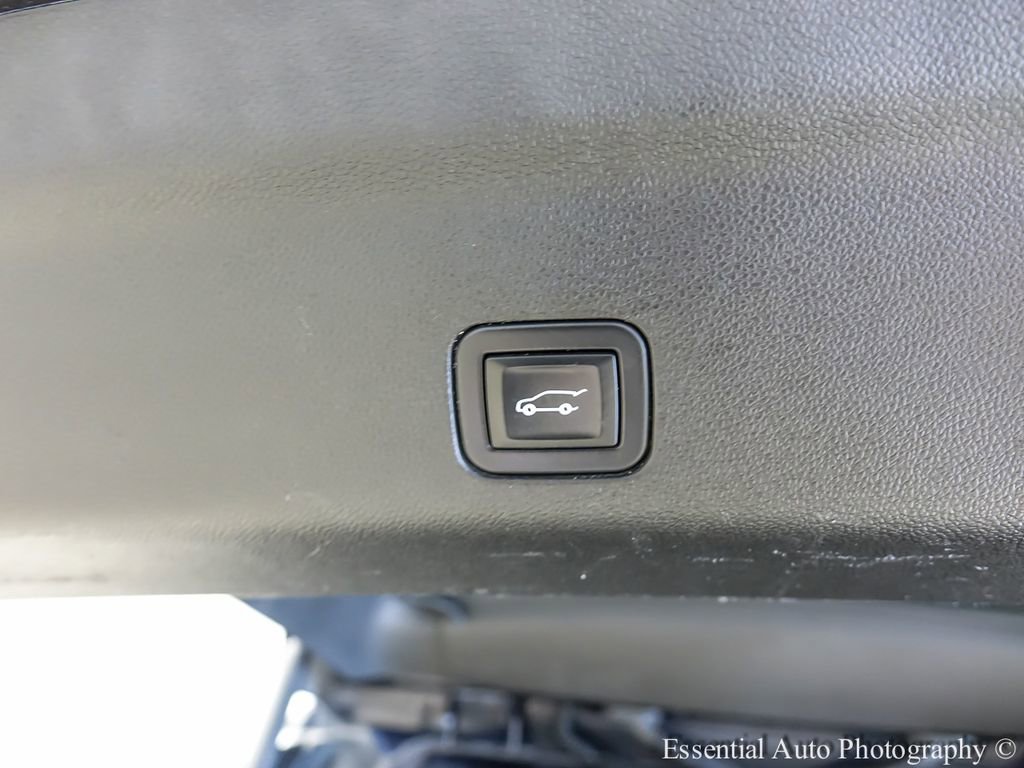 Used 2021 Chevrolet Tahoe LT w/ LT Signature Package AWD/4WD image 26