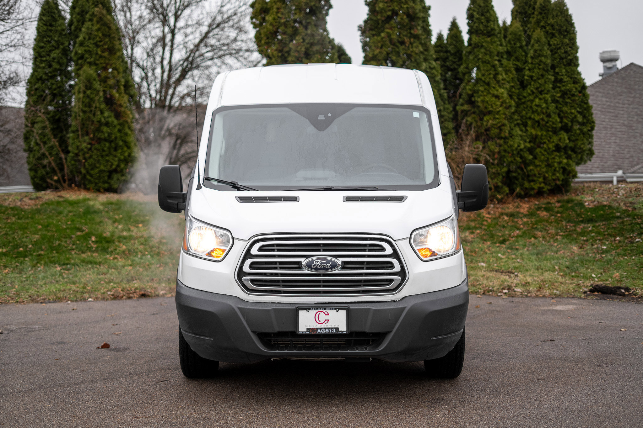 Used 2017 Ford Transit 350 XLT image 2