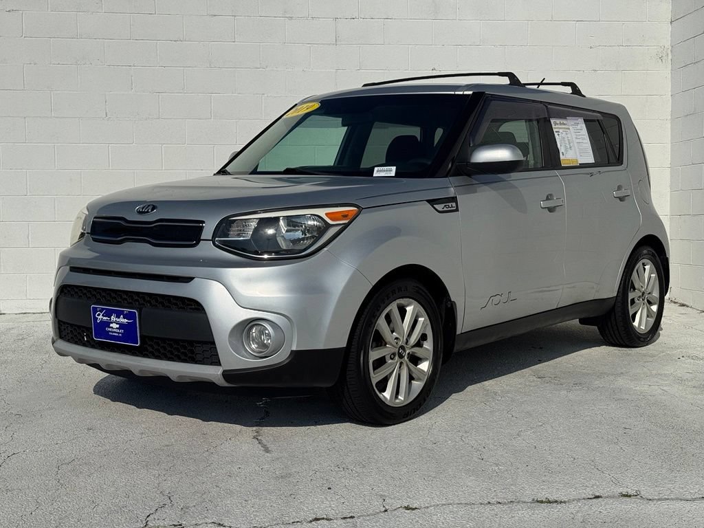 Used 2019 Kia Soul + FWD image 9