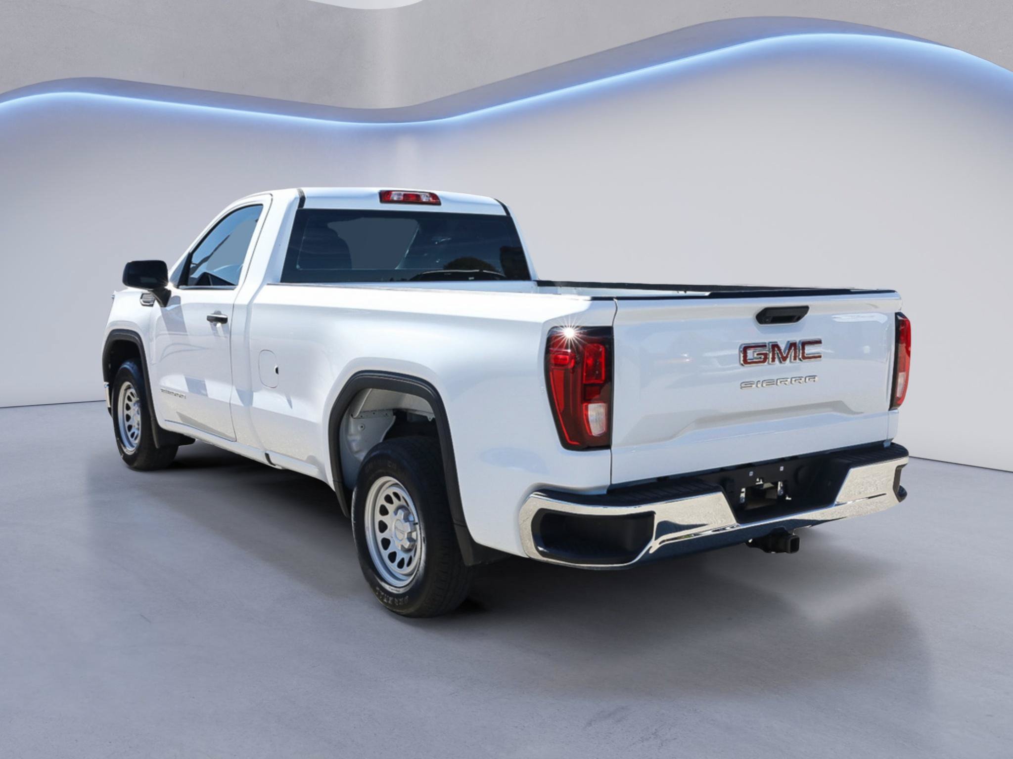 Used 2024 GMC Sierra 1500 Pro w/ Trailering Package RWD image 5