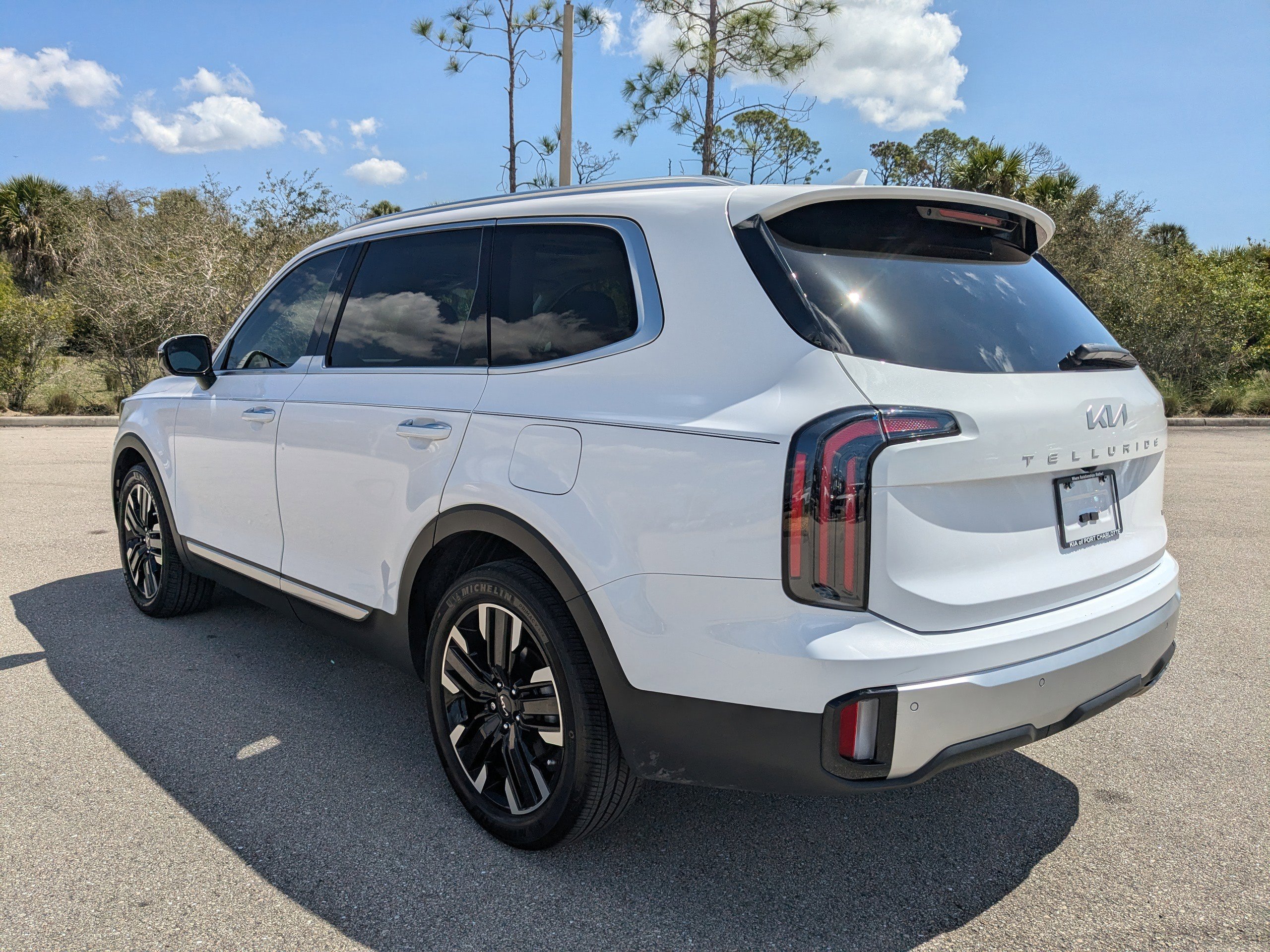 Certified 2024 Kia Telluride SX Prestige image 7