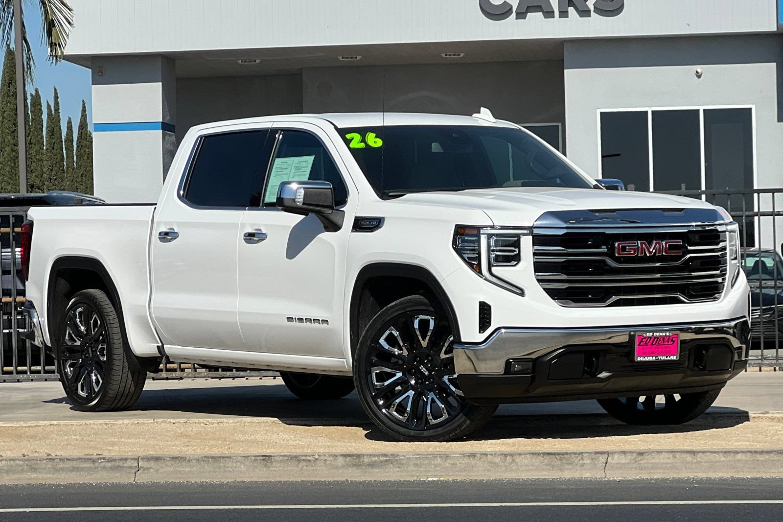 Used 2026 GMC Sierra 1500 SLT RWD image 2