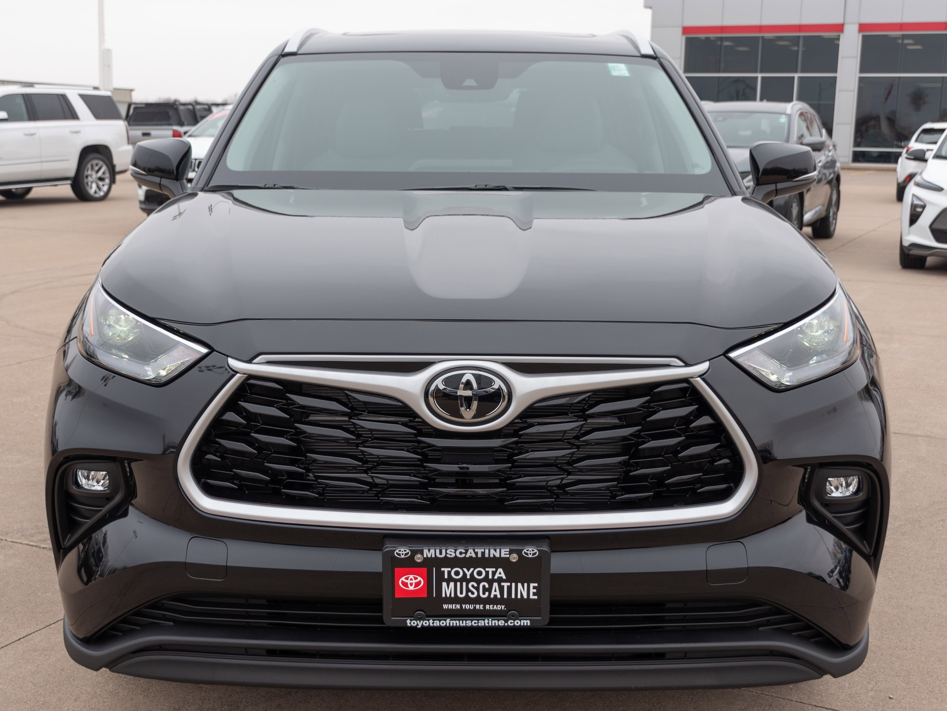 New 2026 Toyota Highlander XLE image 3