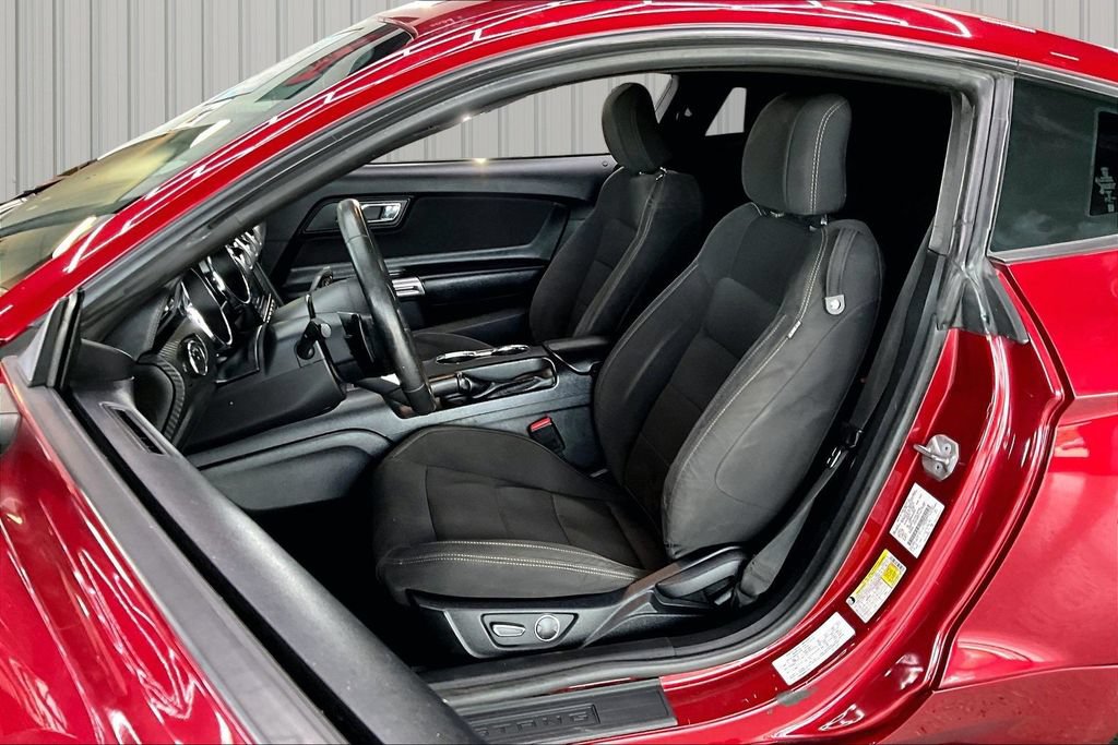 Used 2017 Ford Mustang Coupe w/ Equipment Group 051A RWD image 20