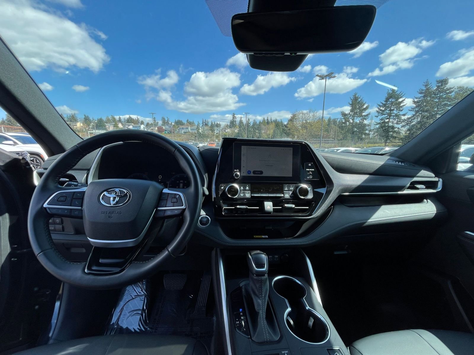 Used 2025 Toyota Highlander XSE image 36