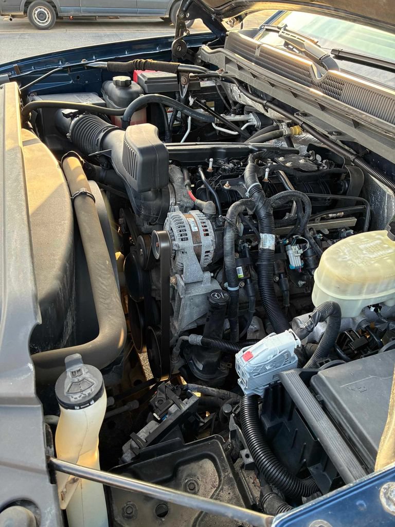 Used 2015 GMC Sierra 2500 4x4 Regular Cab image 3
