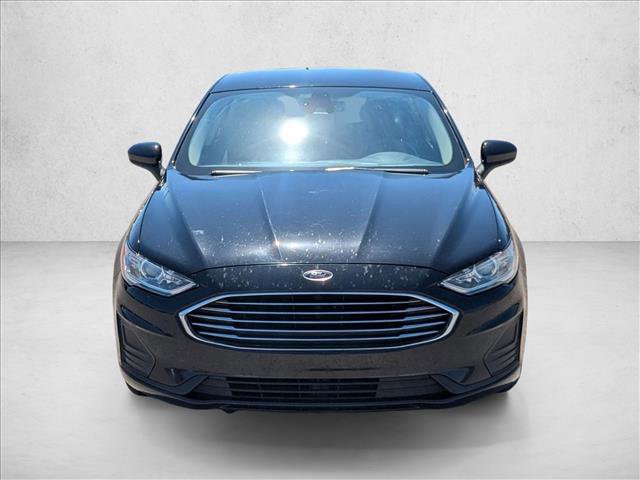 Used 2019 Ford Fusion SE FWD image 2