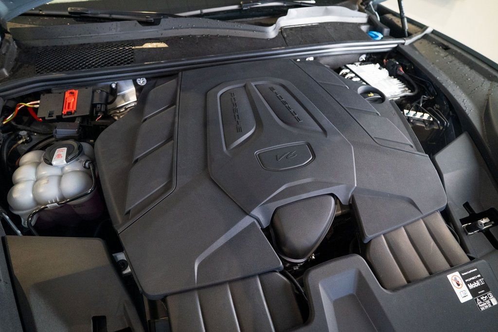 New 2026 Porsche Cayenne image 44