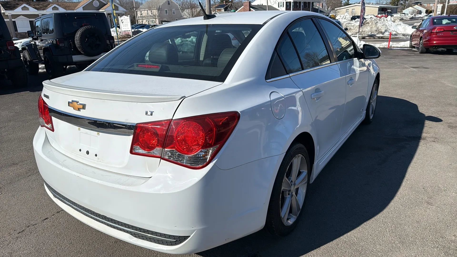 Used 2014 Chevrolet Cruze LT w/ RS Package image 11