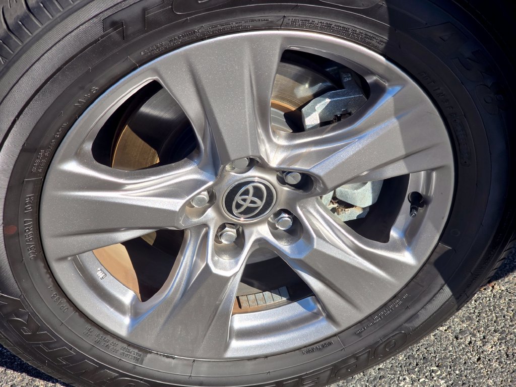 Certified 2025 Toyota RAV4 LE AWD/4WD image 7