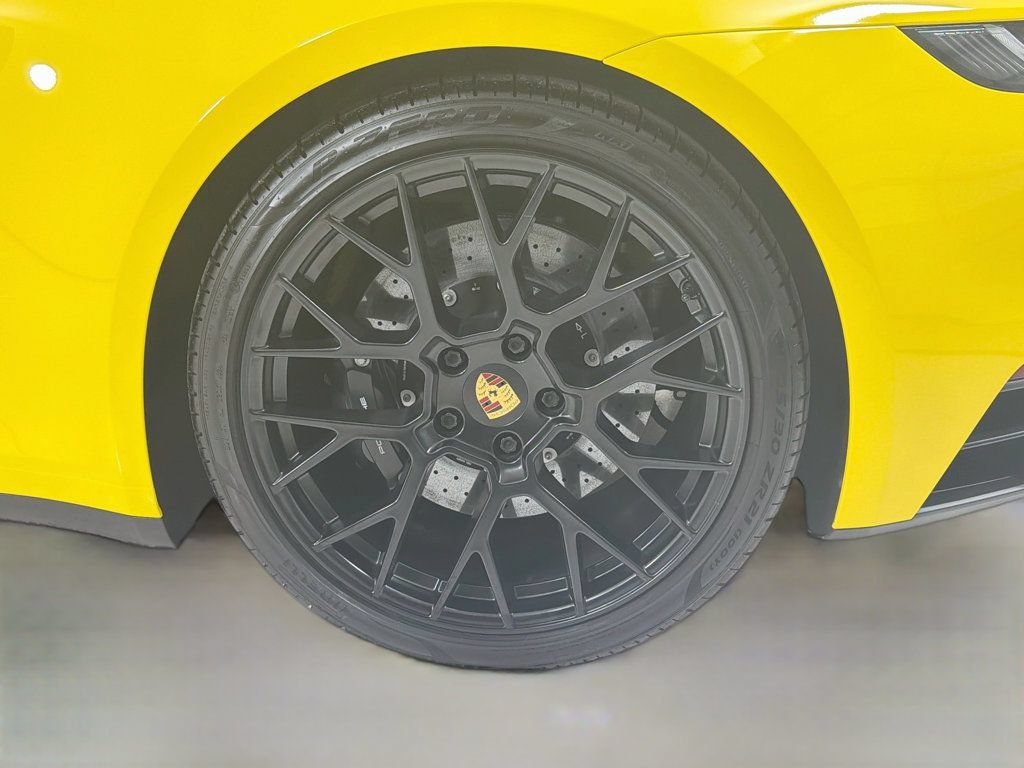 Certified 2023 Porsche 911 Carrera GTS RWD image 30