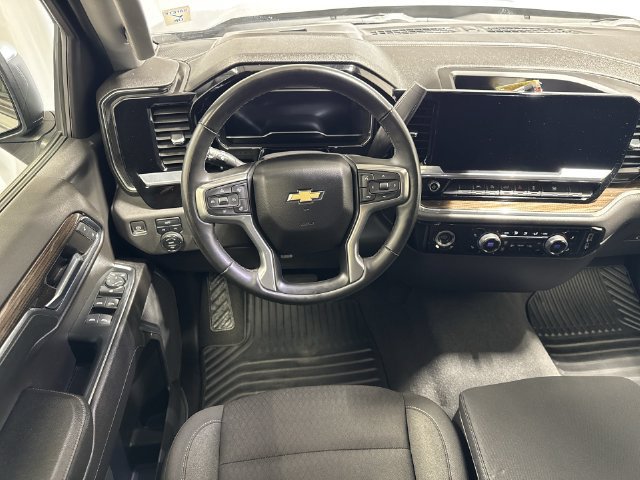 Used 2023 Chevrolet Silverado 1500 LT AWD/4WD image 14