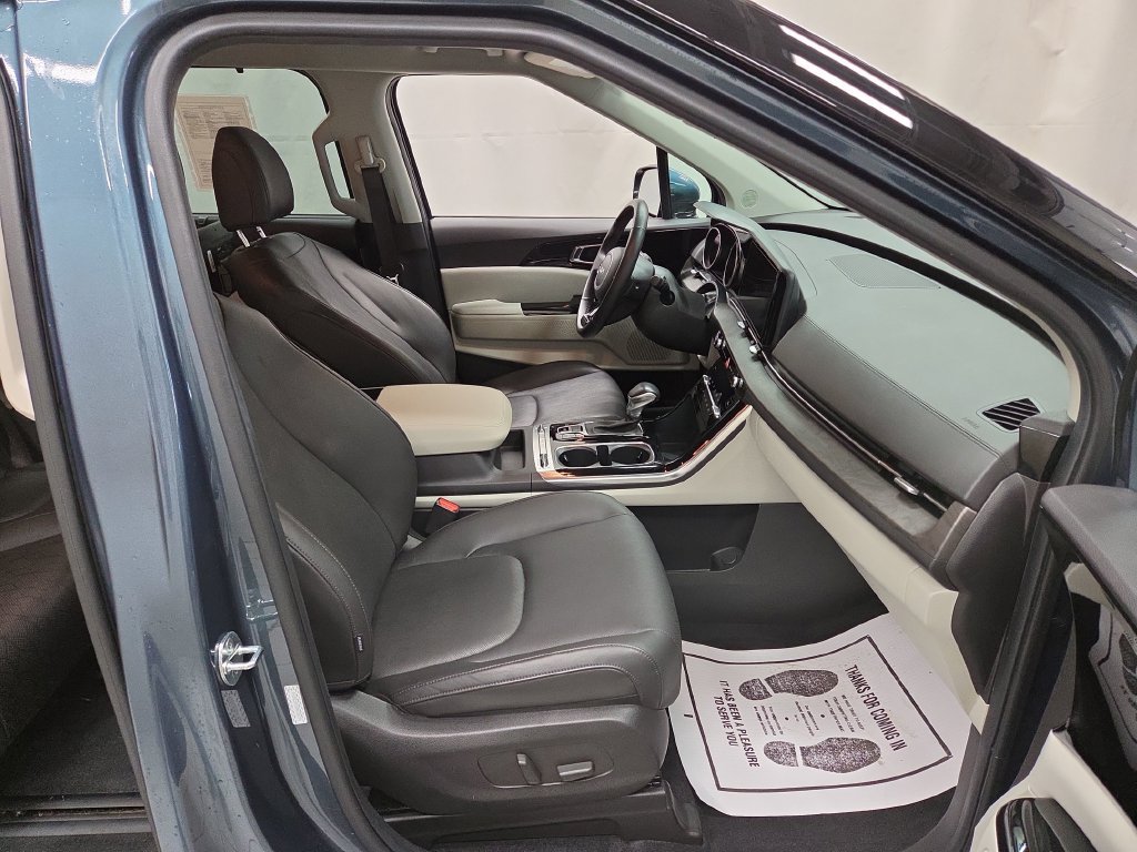 Used 2022 Kia Carnival SX FWD image 13
