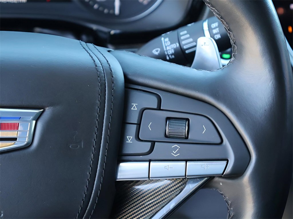 Used 2023 Cadillac XT6 Sport w/ Platinum Package image 38