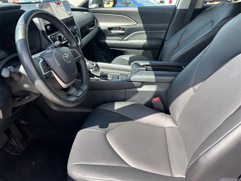 Certified 2024 Toyota Grand Highlander XLE image 10