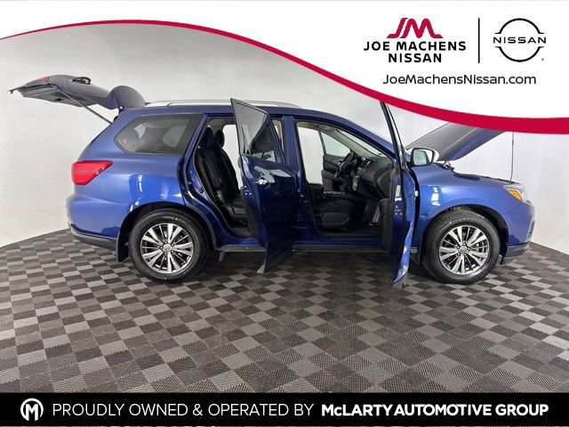 Used 2020 Nissan Pathfinder S image 13
