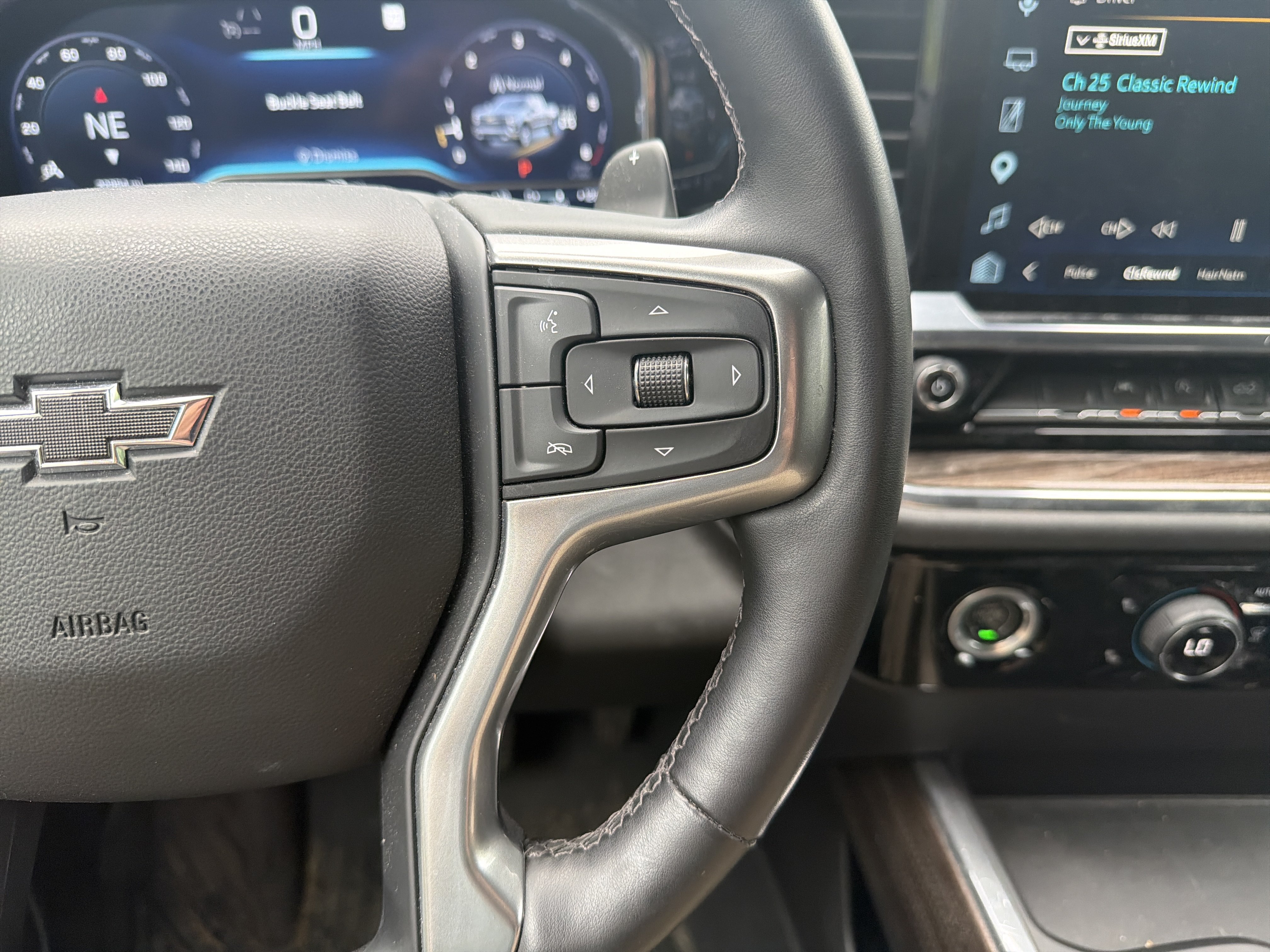 Used 2023 Chevrolet Silverado 1500 RST AWD/4WD image 20