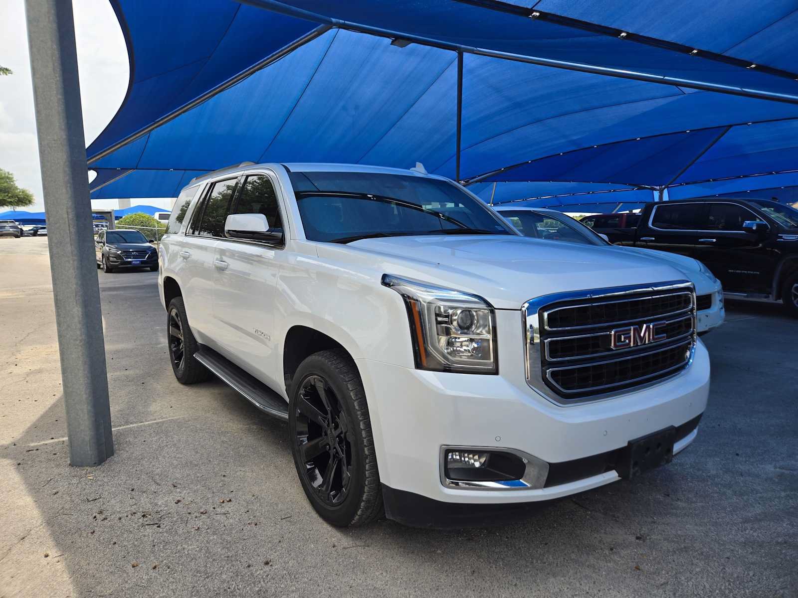 Used 2019 GMC Yukon SLT w/ Open Road Package RWD image 2