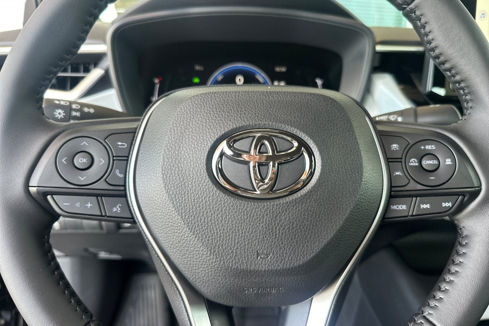 New 2026 Toyota Corolla SE w/ SE Premium Package FWD image 24