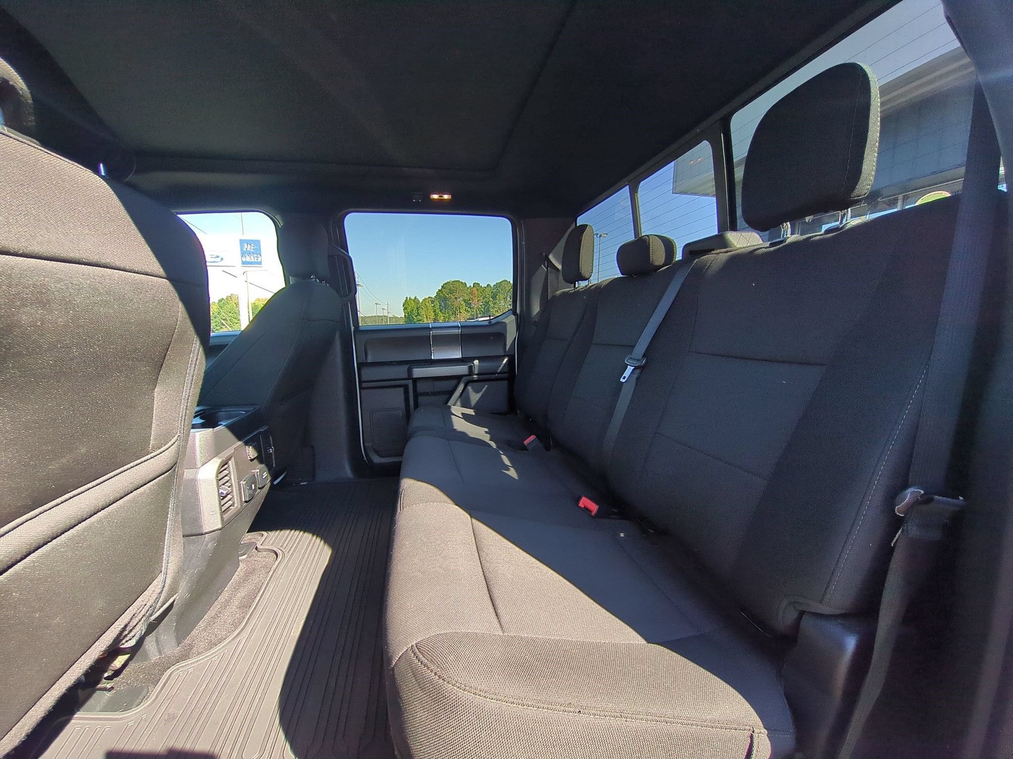 Used 2020 Ford F150 XLT w/ Equipment Group 302A Luxury AWD/4WD image 26