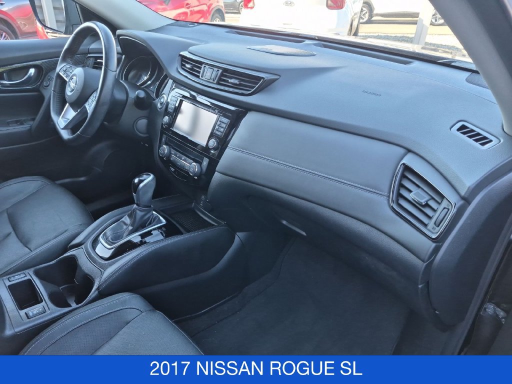 Used 2017 Nissan Rogue SL w/ SL Premium Package AWD/4WD image 32