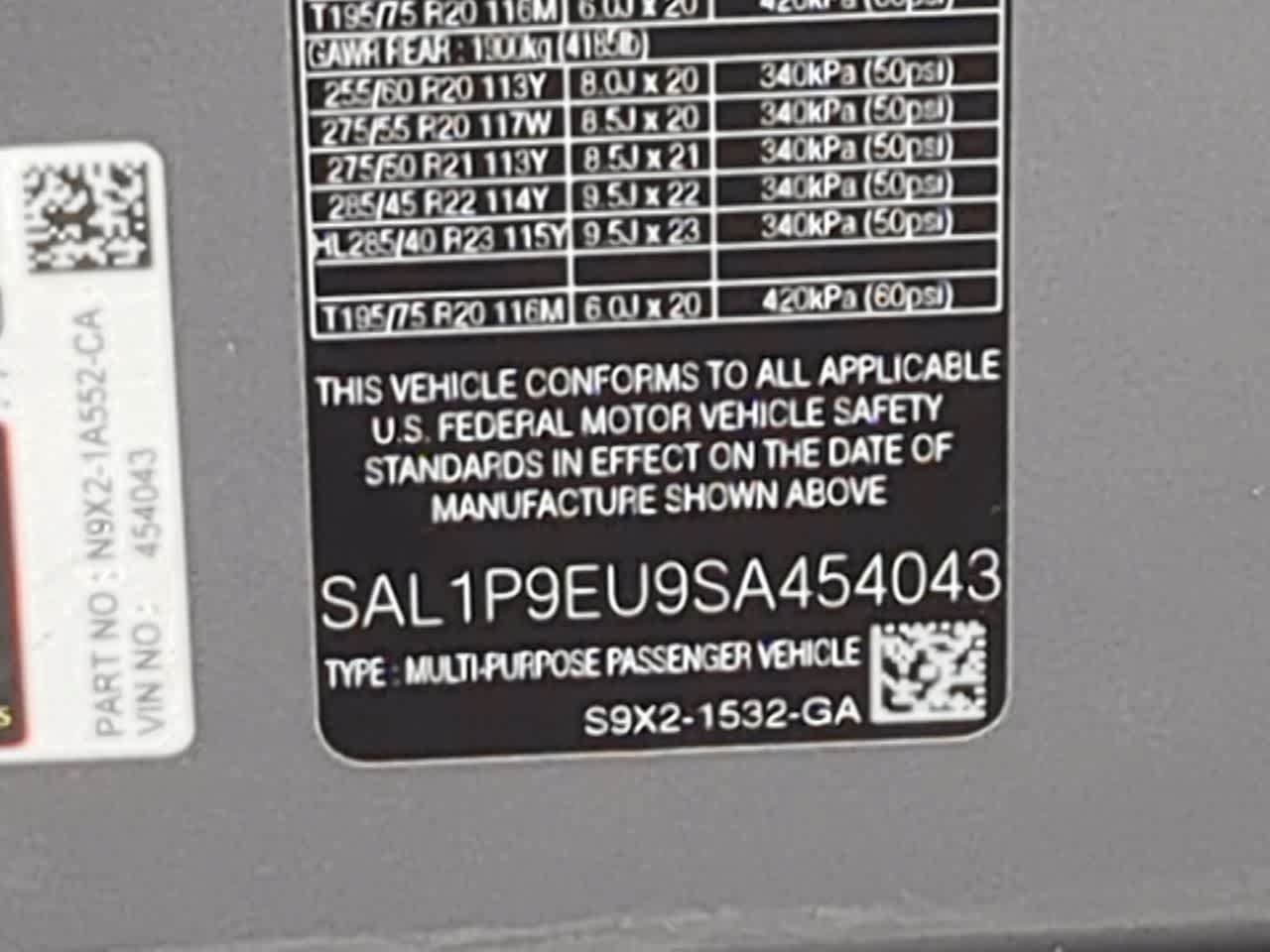 Certified 2025 Land Rover Range Rover Sport SE AWD/4WD image 38