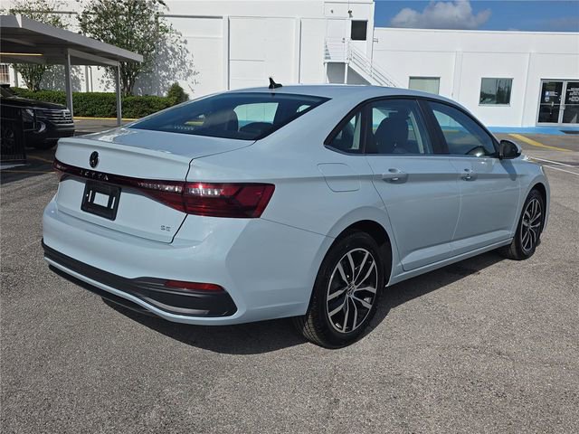 New 2026 Volkswagen Jetta SE FWD image 3