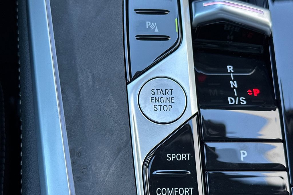 New 2026 BMW X5 sDrive40i w/ Climate Comfort Package image 26