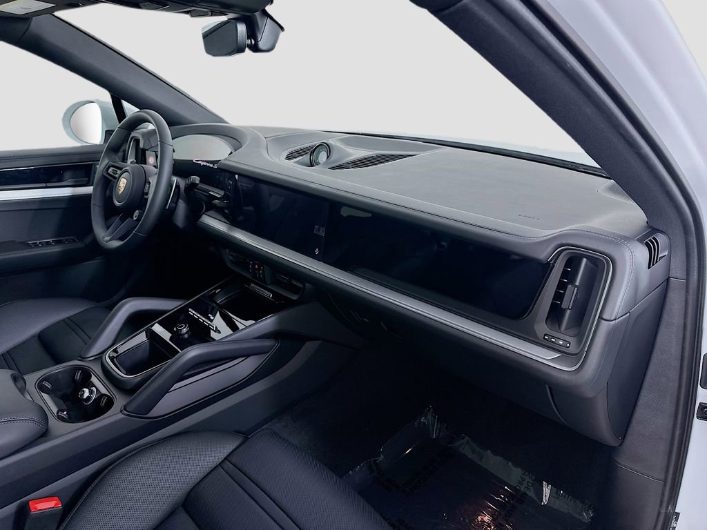 New 2025 Porsche Cayenne S image 31