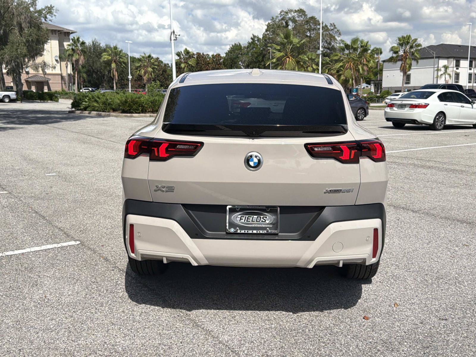 Used 2026 BMW X2 xDrive28i AWD/4WD image 5