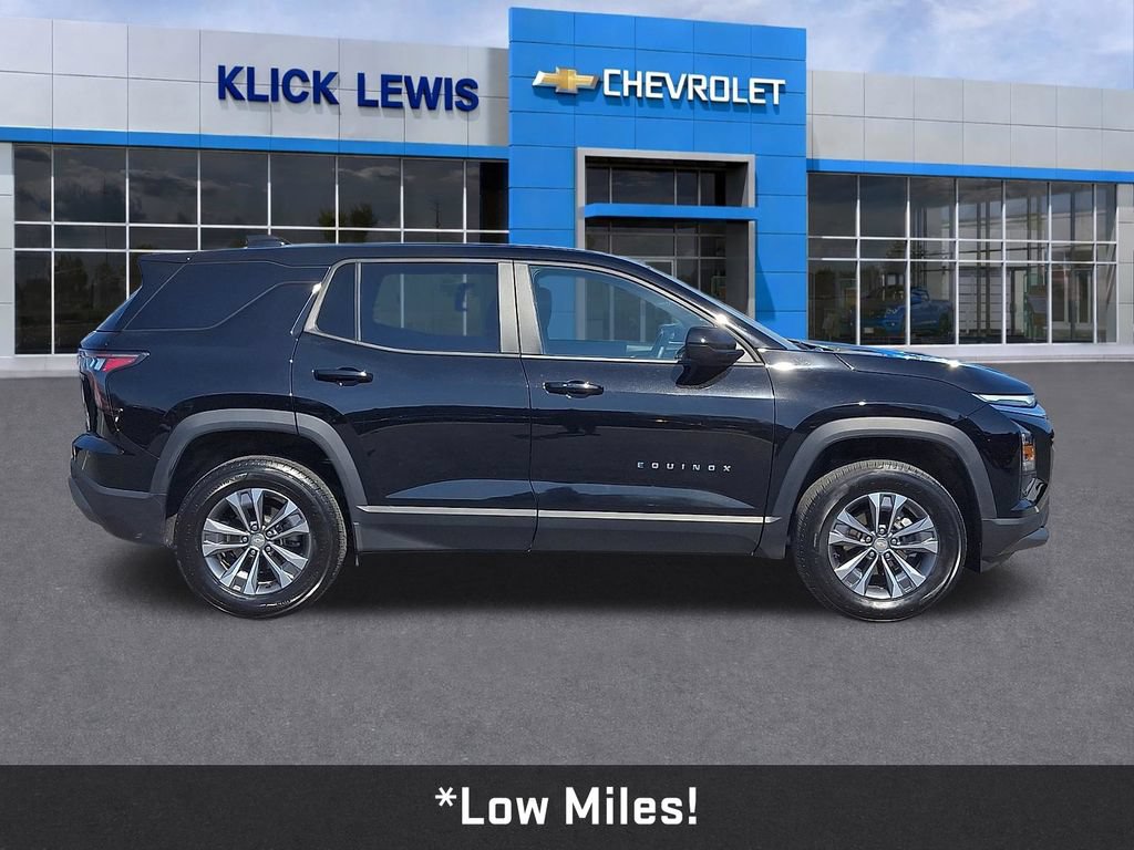 Used 2025 Chevrolet Equinox LT FWD image 9