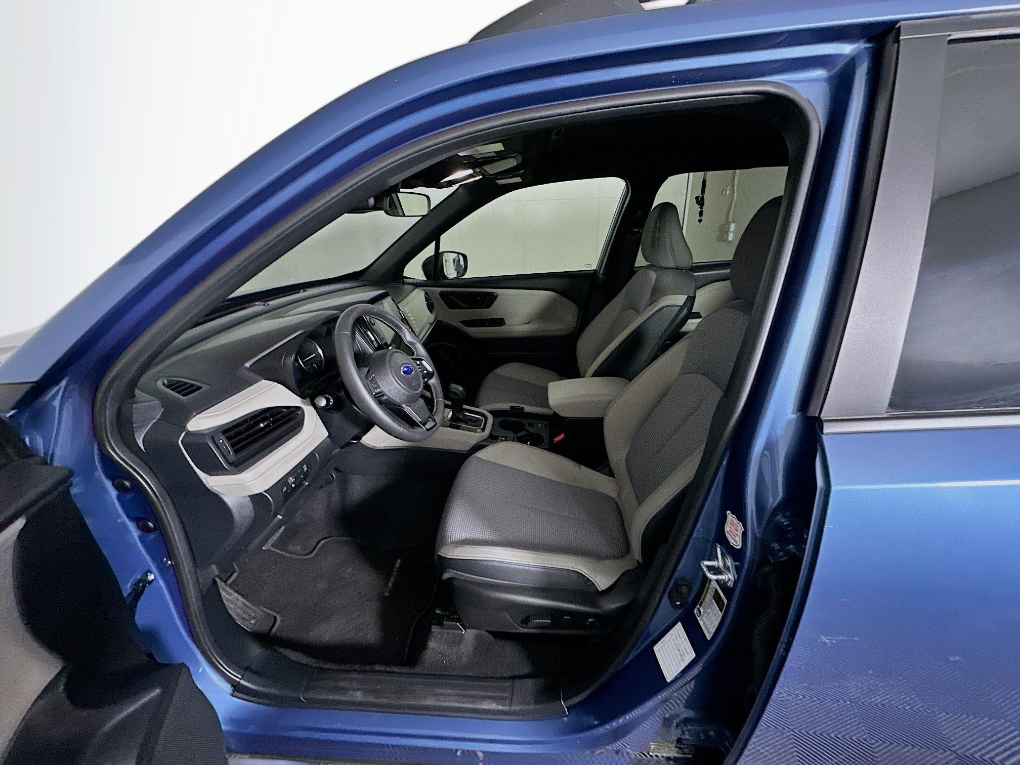 Used 2025 Subaru Forester Premium image 13