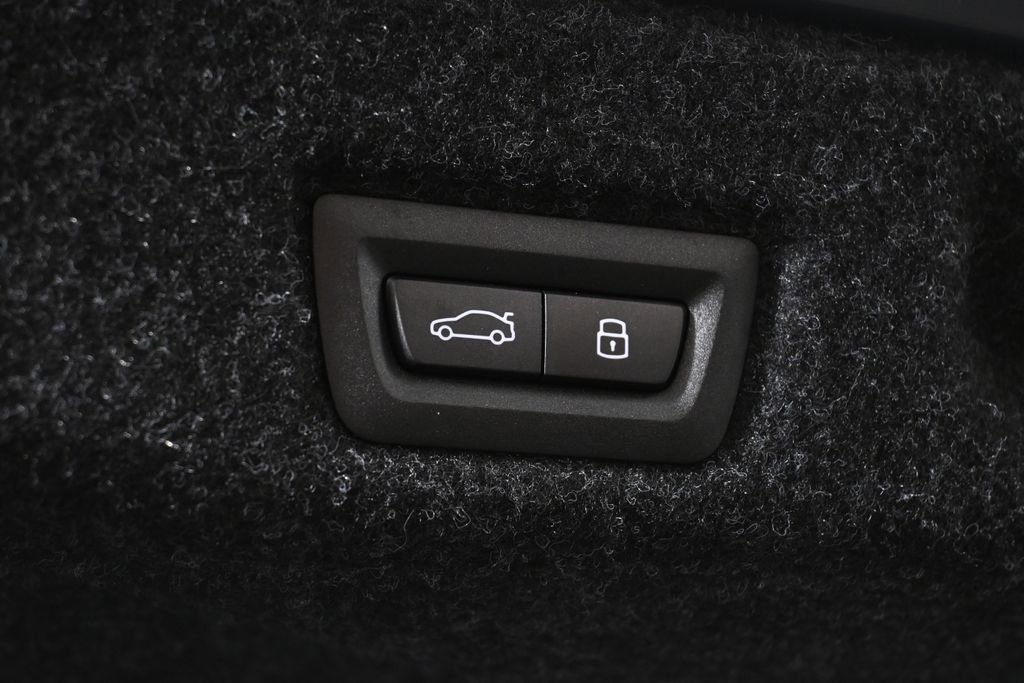 New 2026 BMW M5 w/ Executive Package AWD/4WD image 40