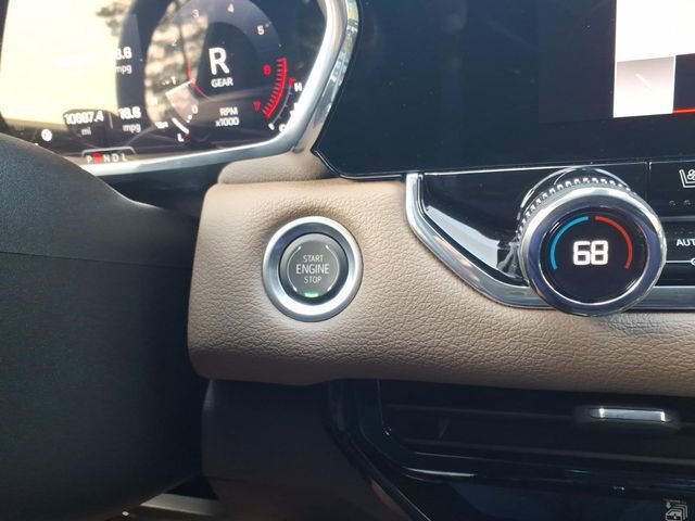 Used 2024 GMC Canyon Denali image 20