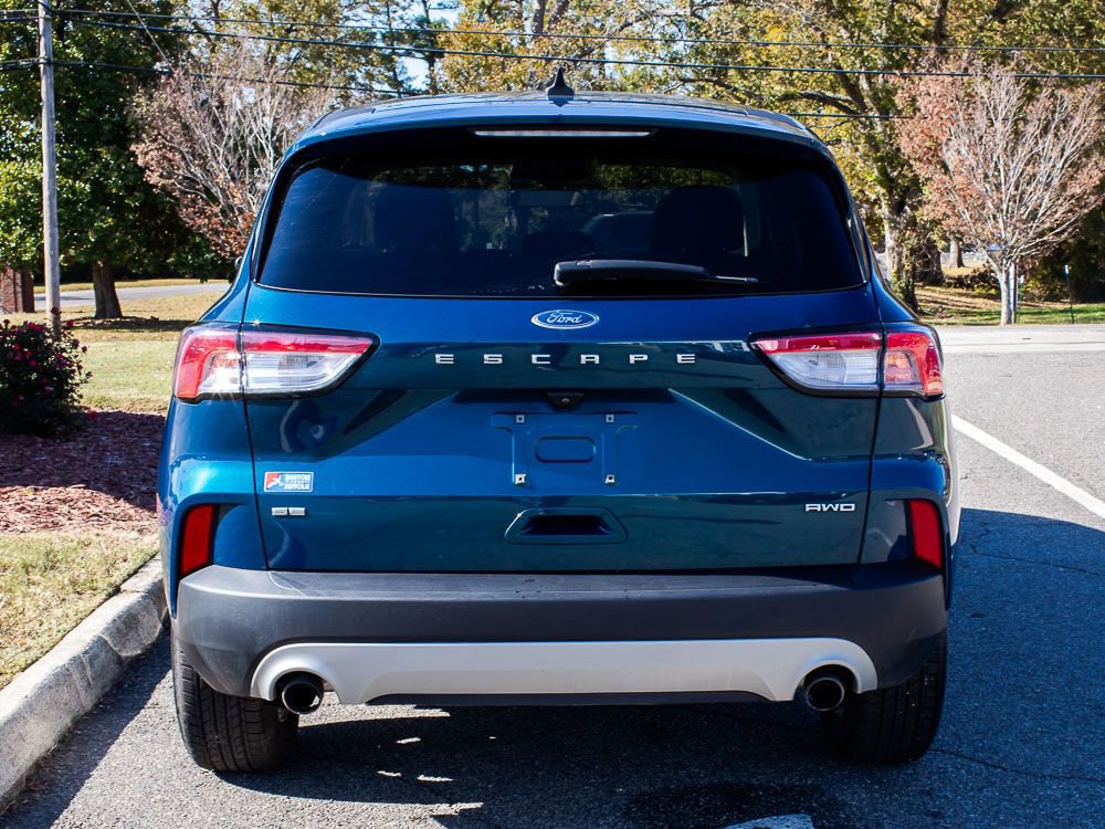 Used 2020 Ford Escape SE image 4