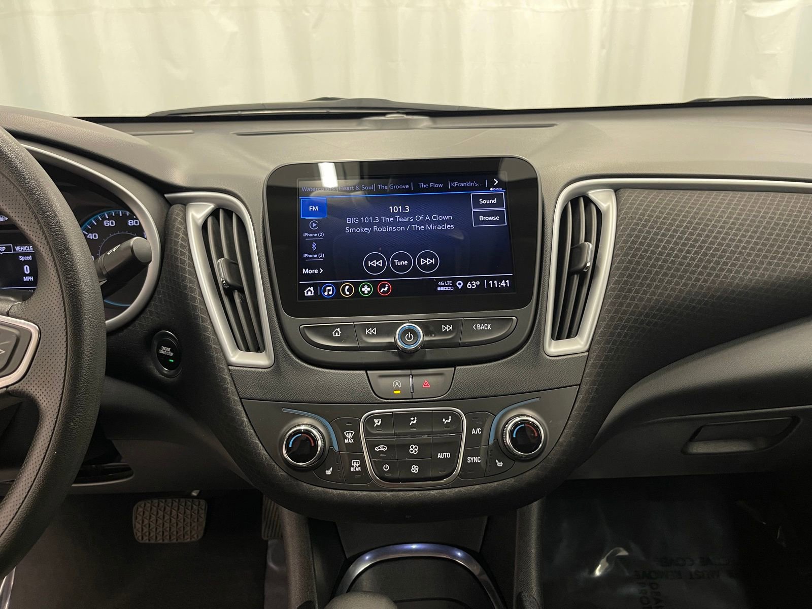 Used 2023 Chevrolet Malibu LT image 14