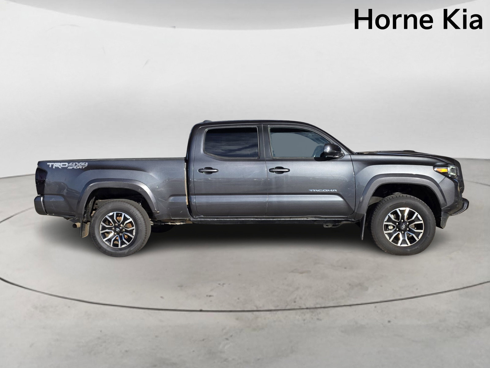 Used 2023 Toyota Tacoma TRD Sport image 3