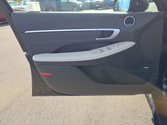 New 2025 Hyundai Sonata Limited image 13