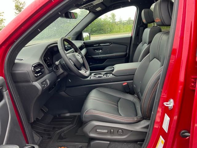 New 2025 Honda Pilot TrailSport image 26