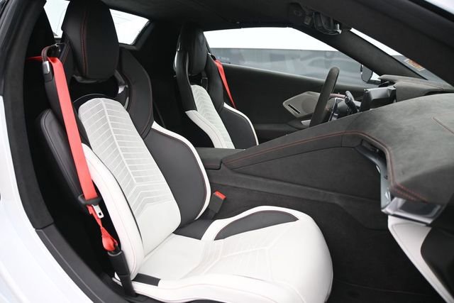 Used 2023 Chevrolet Corvette Stingray Premium Conv w/ Z51 Performance Package RWD image 13