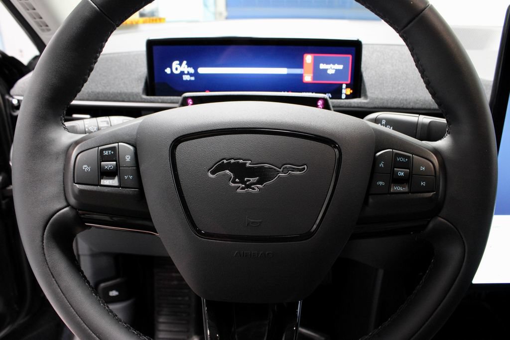 Used 2025 Ford Mustang Mach-E Premium AWD/4WD image 29