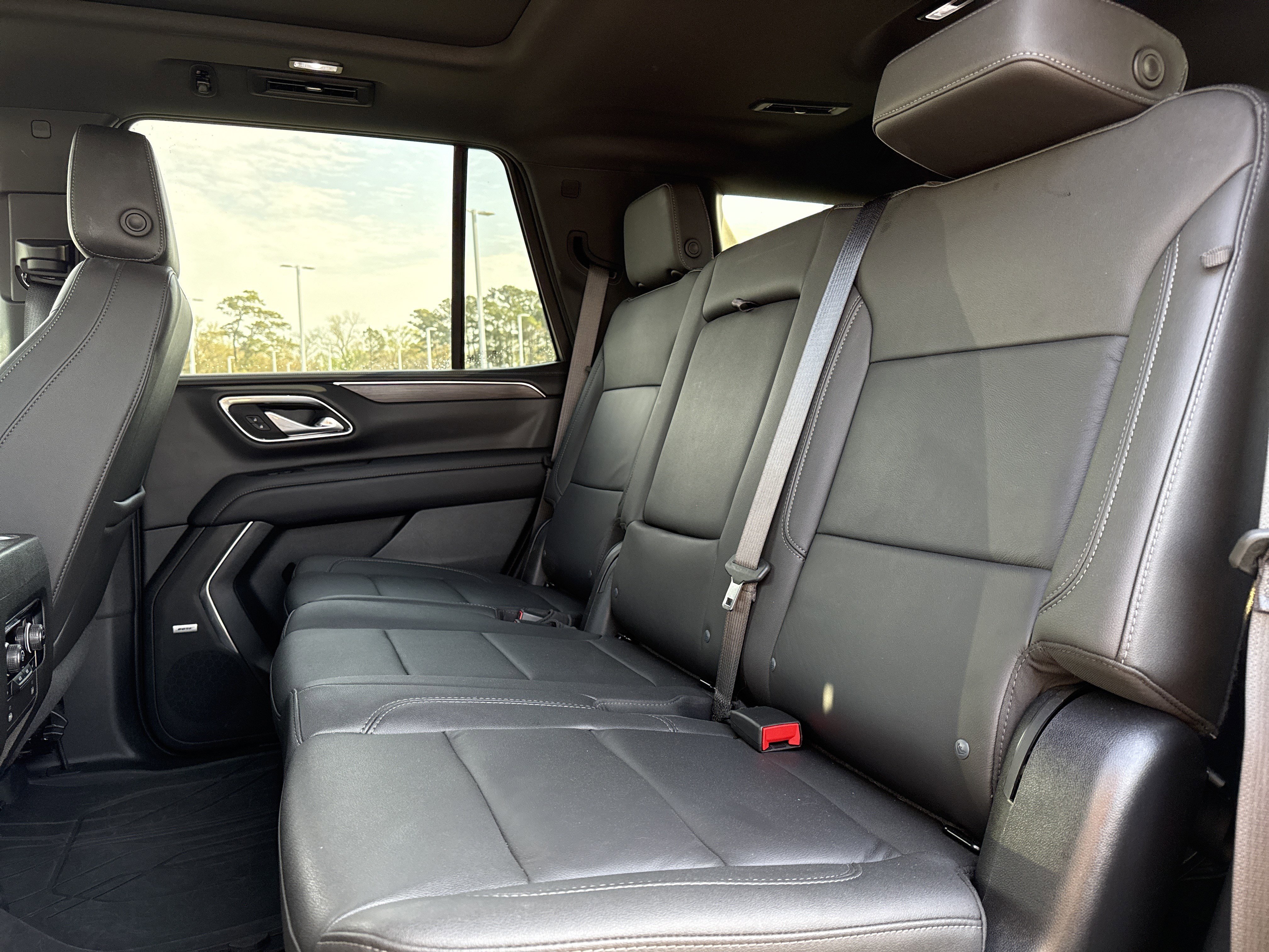 Used 2024 Chevrolet Tahoe Z71 w/ Z71 Off-Road Package image 31