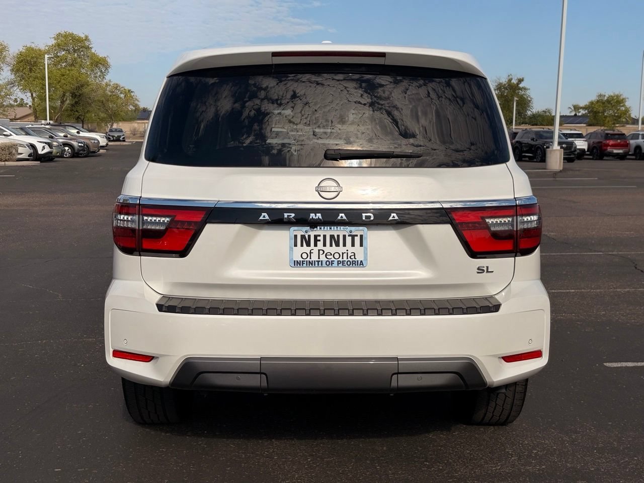 Used 2024 Nissan Armada SL w/ Captain's Chairs Package RWD image 5