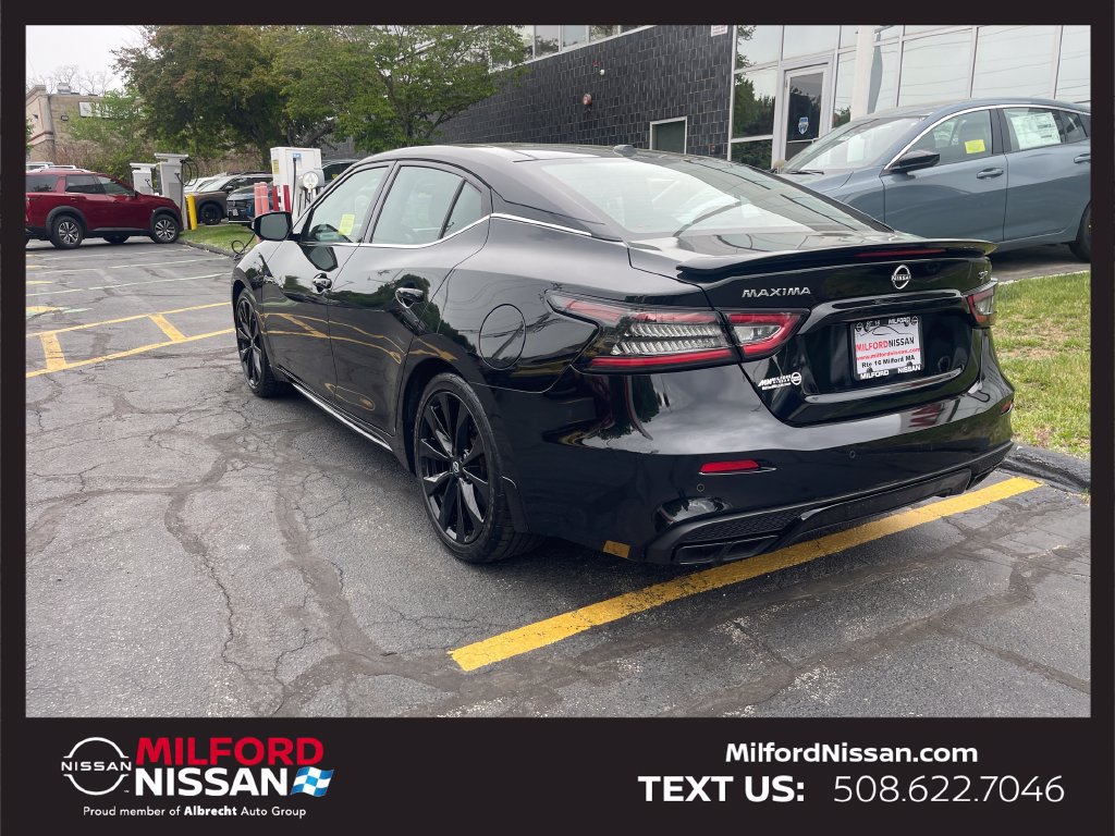 Certified 2023 Nissan Maxima SR w/ Sport Mat Group FWD image 3