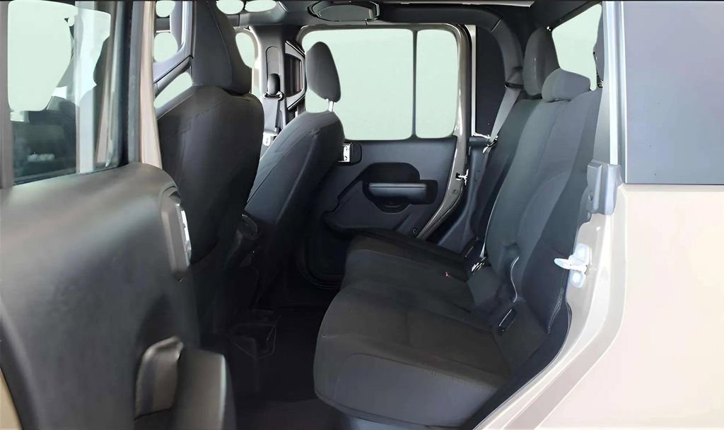 Used 2020 Jeep Gladiator Sport w/ Quick Order Package 24S image 17