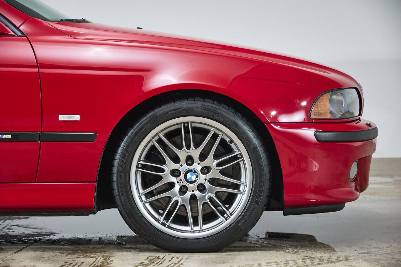 Used 2001 BMW M5 RWD image 28